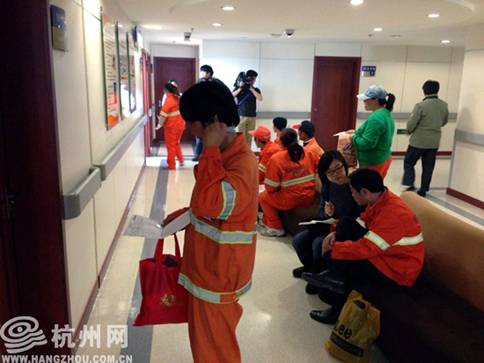 http://ori.hangzhou.com.cn/ornews/images/attachement/jpg/site2/20130309/001ec94e515f12a4e92e0b.jpg