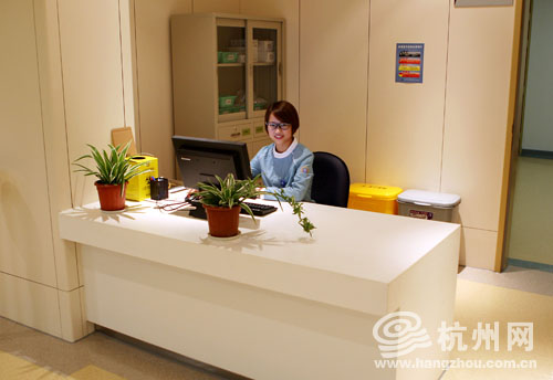 http://ori.hangzhou.com.cn/ornews/images/attachement/jpg/site2/20130826/0022191a3e9413854f9717.jpg