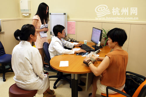 http://ori.hangzhou.com.cn/ornews/images/attachement/jpg/site2/20130826/0022191a3e941385508121.jpg